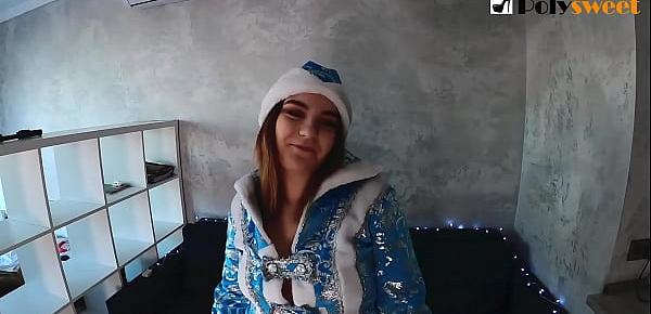  The Snow Maiden gave a blowjob, and then fucked the boy. Cums a lot